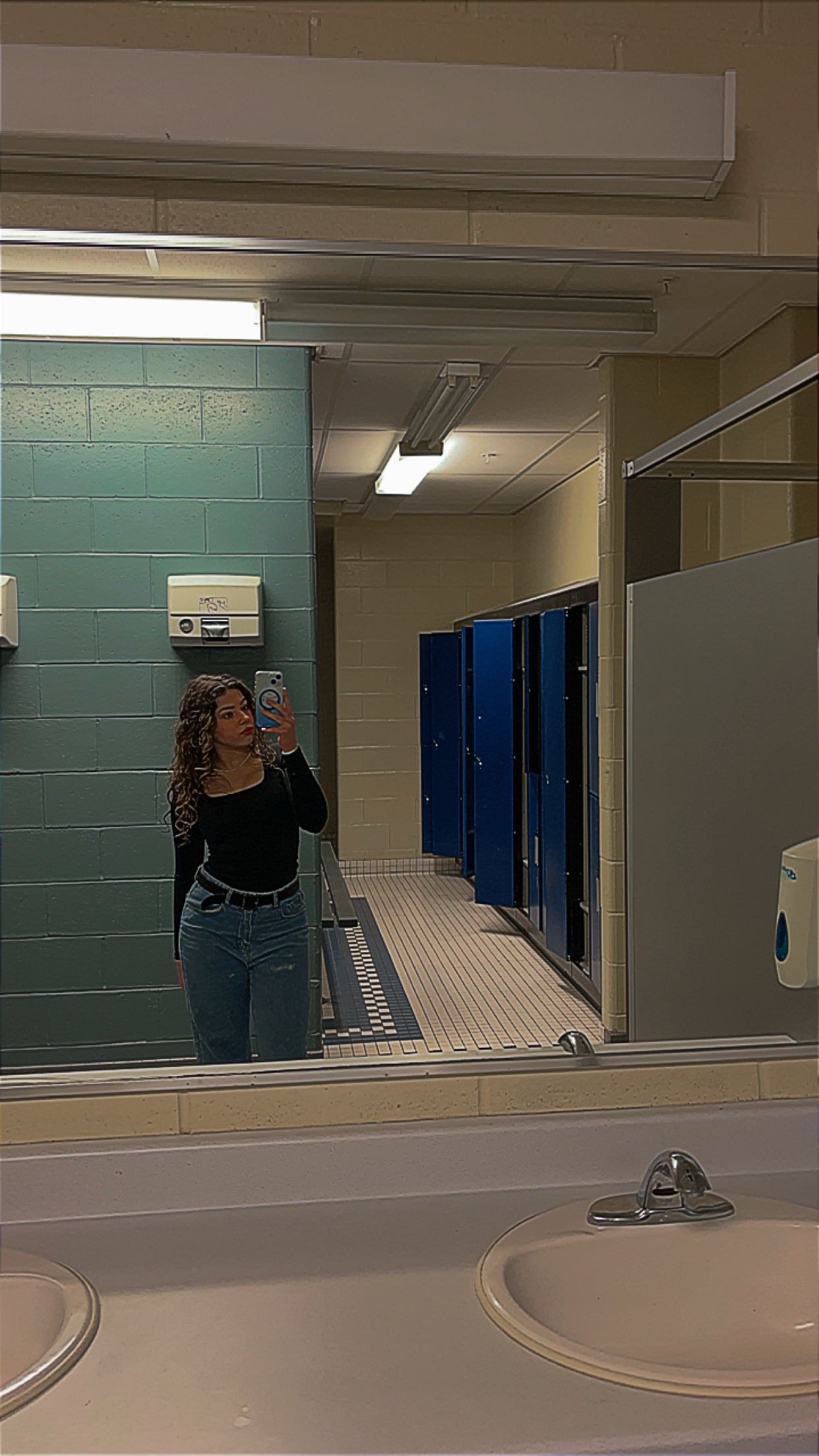 LinkinBio profile picture for @emiliedesroches_